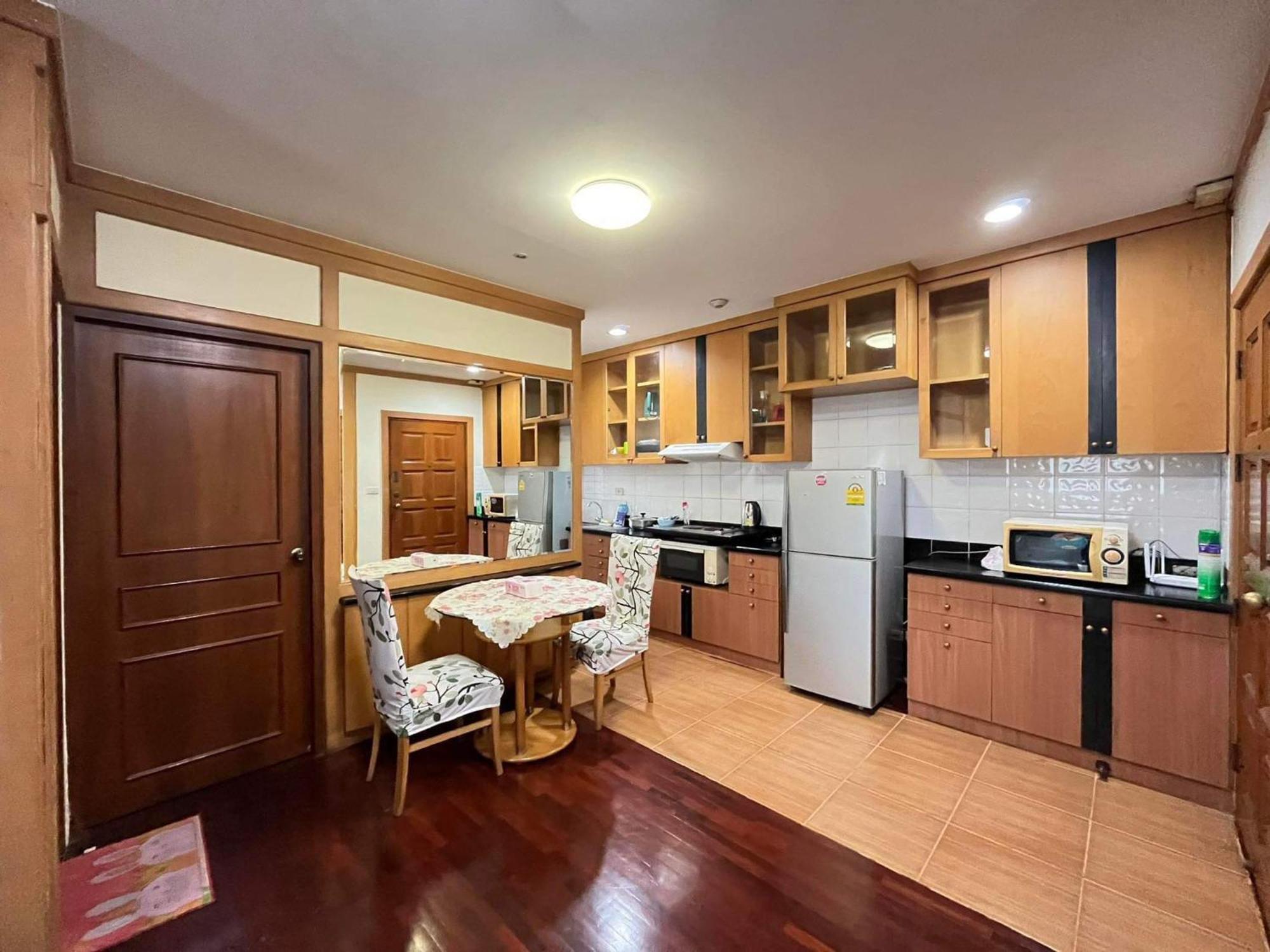 Grand Diamond Condo Suites Бангкок Экстерьер фото
