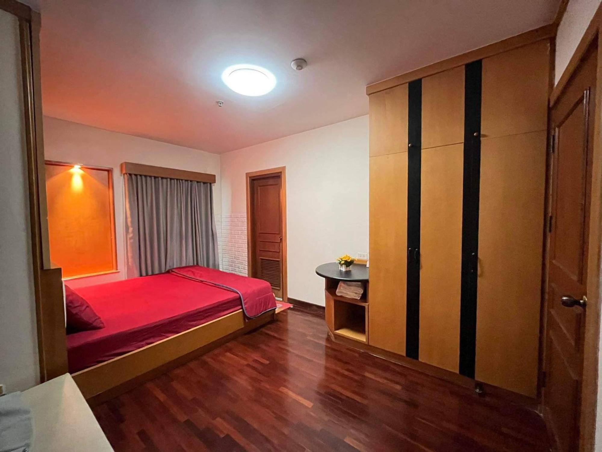 Grand Diamond Condo Suites Бангкок Экстерьер фото