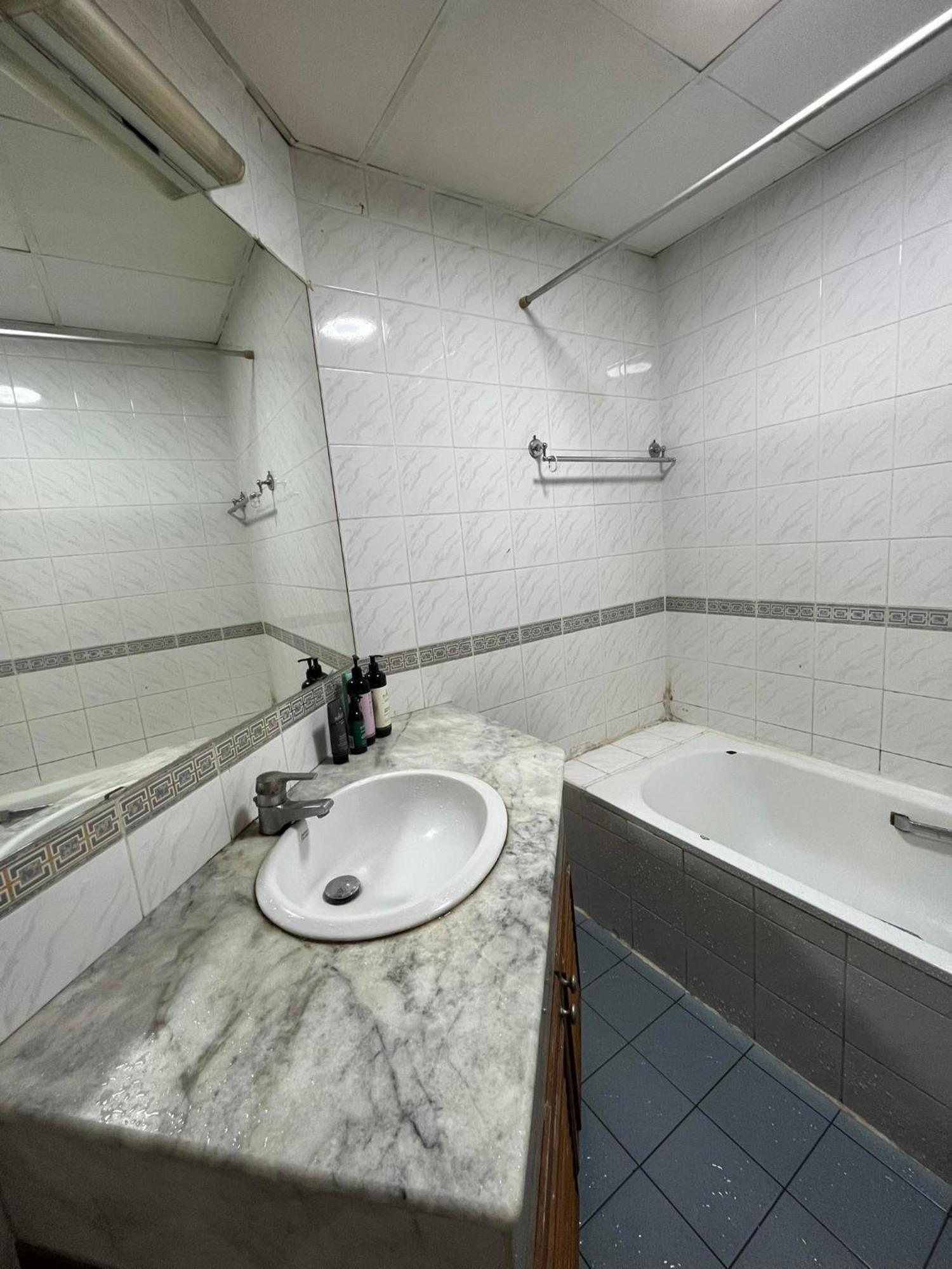 Grand Diamond Condo Suites Бангкок Экстерьер фото