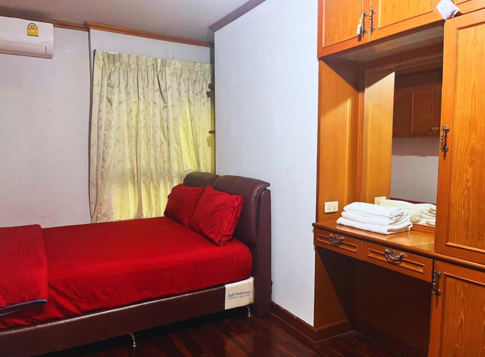 Grand Diamond Condo Suites Бангкок Экстерьер фото